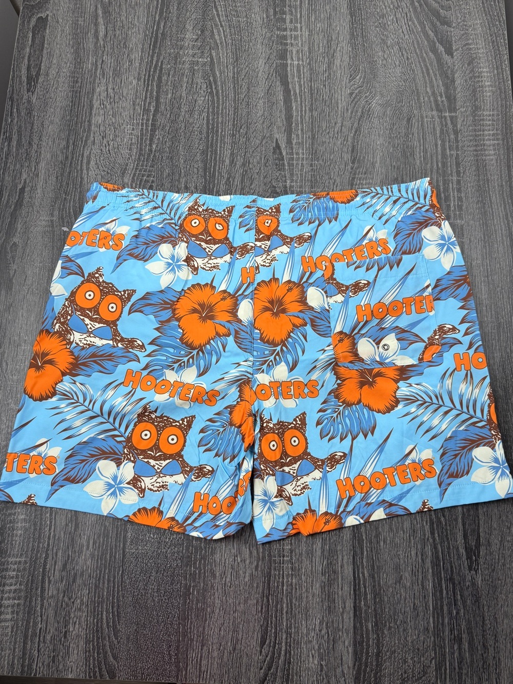 Hooters Lined Swim Trunks Board Shorts Men's Size XL New Without Tags